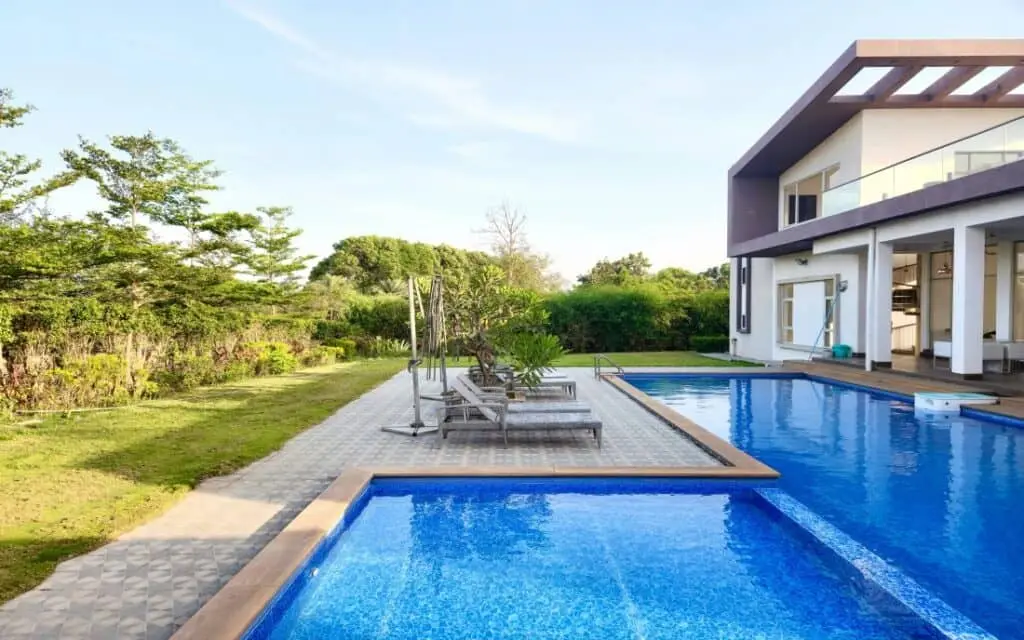 How Fiberglass Pool Renovation Improves Safety, Appearance, and Value